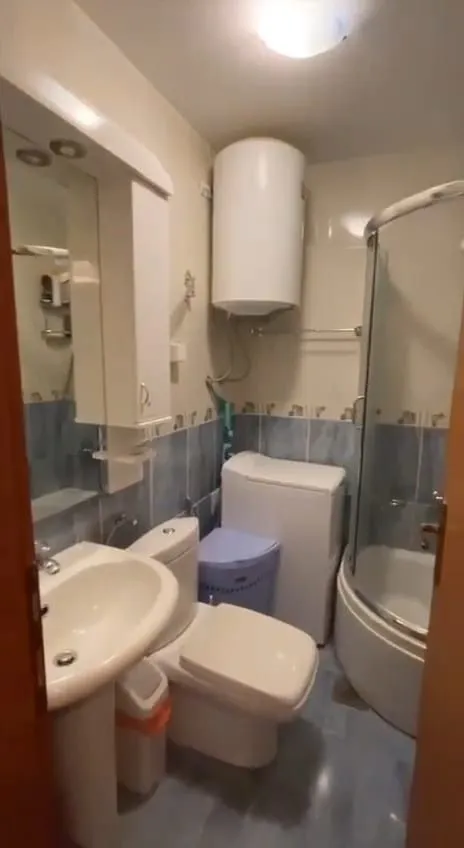 Izdavanje, jednosoban stan, 51m², Podmaine, Budva