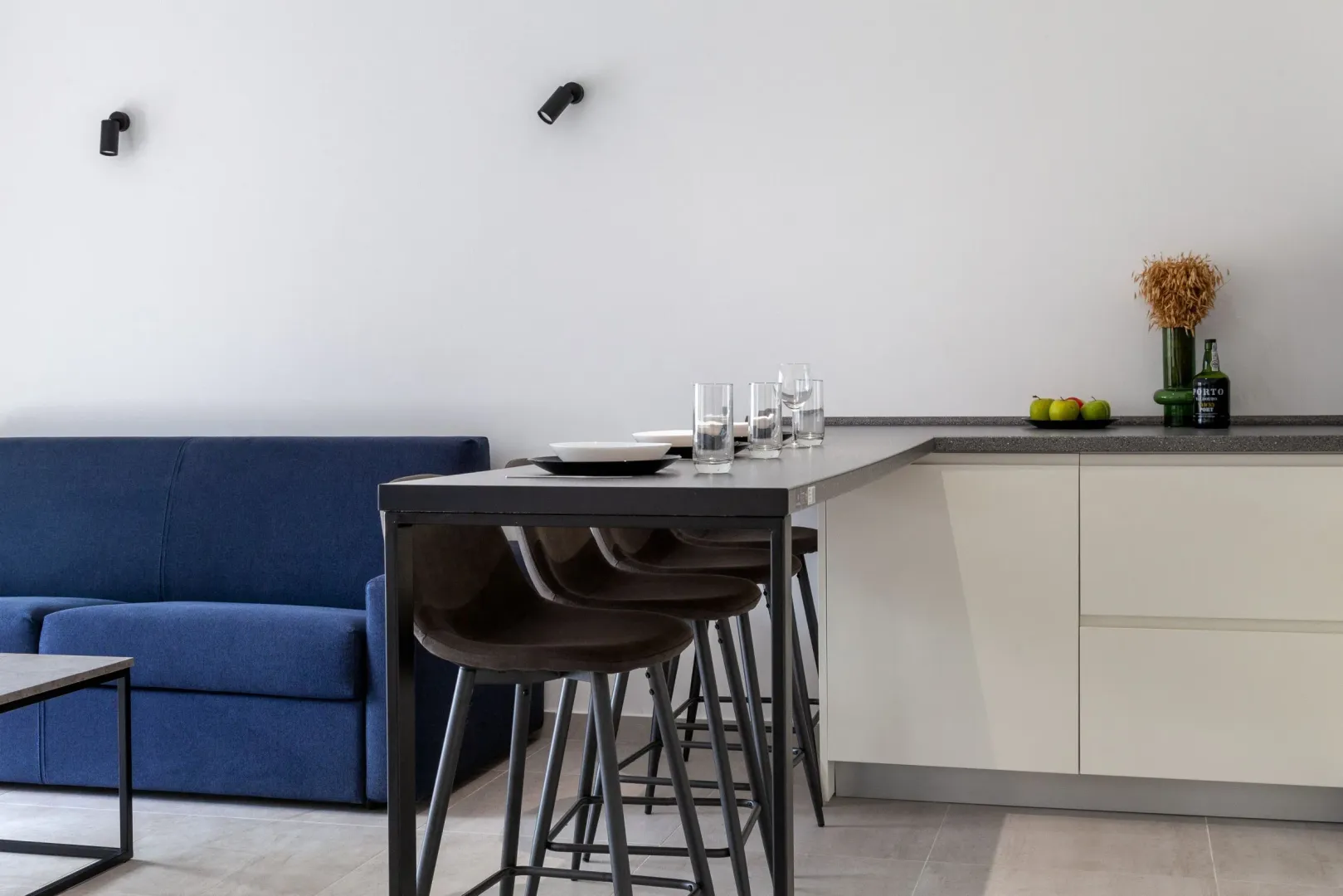 Prodaja, trosoban stan, 73m², Kotor, Crna Gora