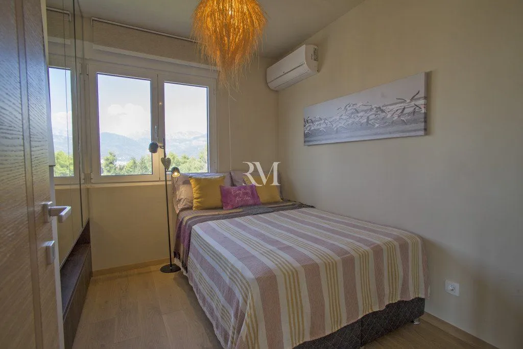 Prodaja, jednosoban stan, 64m², Pod Kuk, Tivat