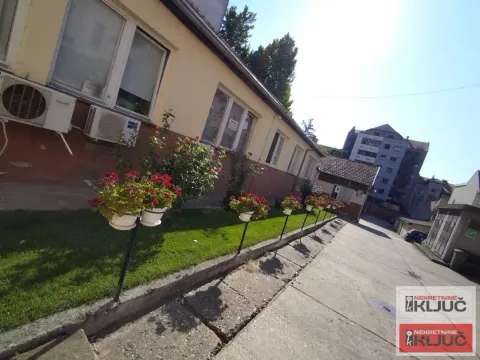 Rent, office space, 350m², Centar, Novi Sad - image 15