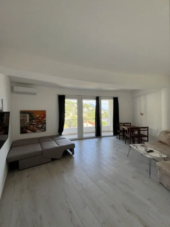 Rent, apartment, 38m², Sutomore, Bar