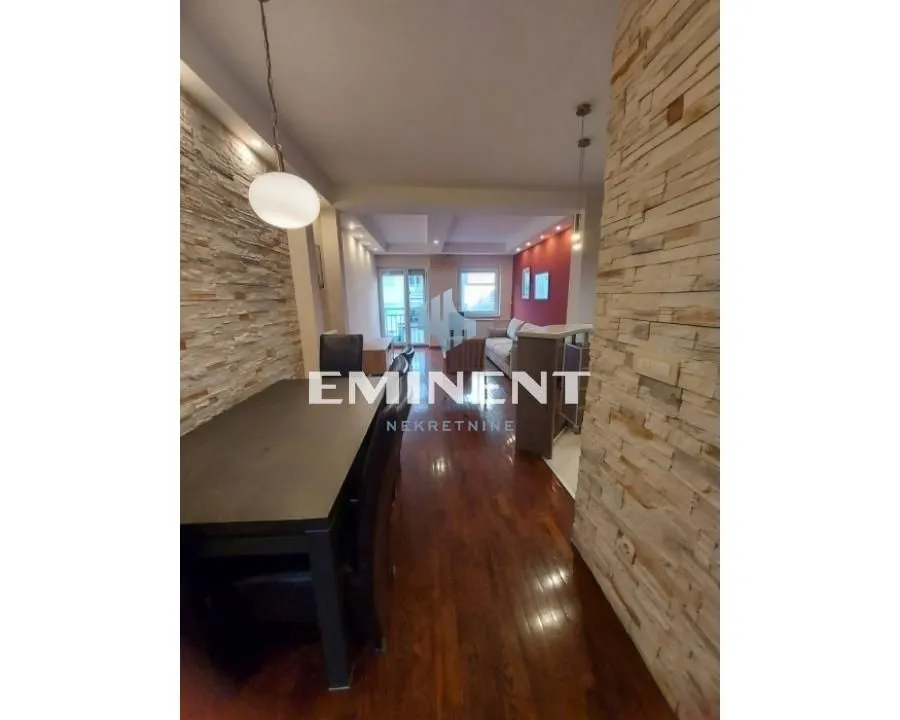 Rent, three bedroom apartment, 90m², Vračar Sve Podlokacije, Beograd