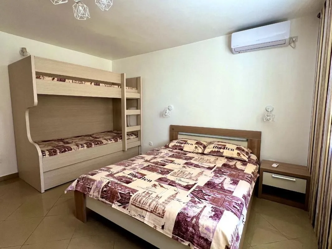 Daily-rent, one bedroom apartment, 46m², Šušanj, Bar