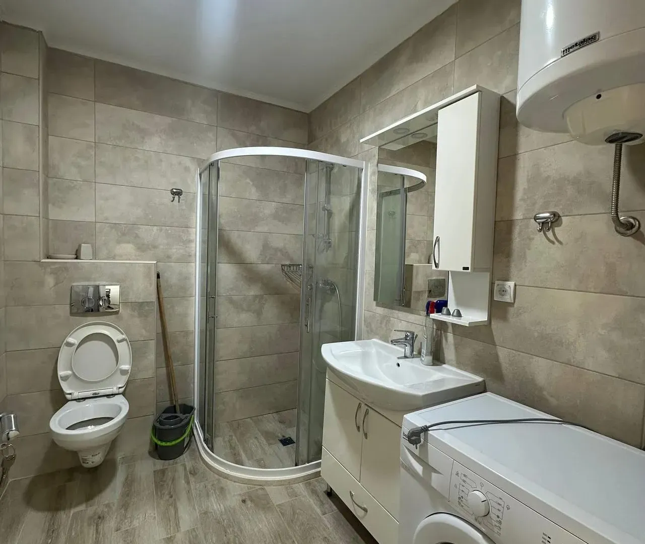 Izdavanje, jednosoban stan, 42m², Centar, Tivat