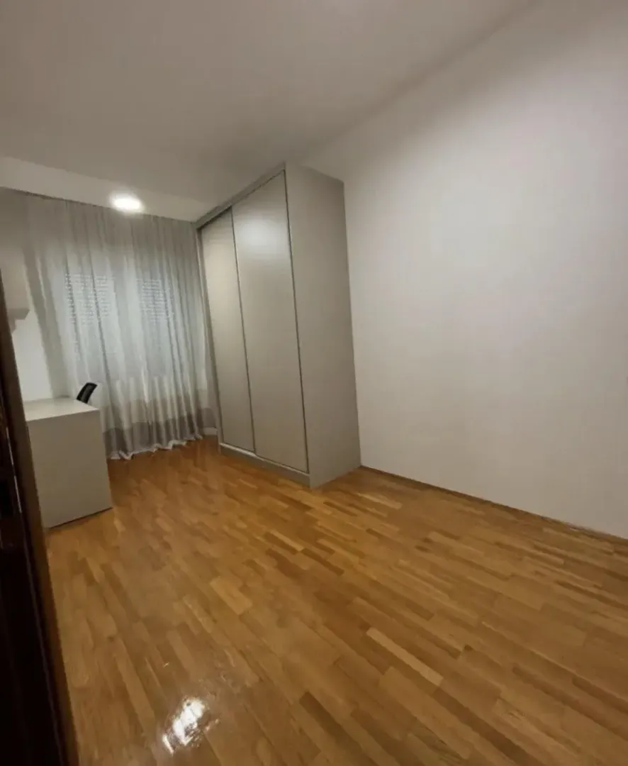 Izdavanje, jednosoban stan, 78m², City Kvart, Podgorica