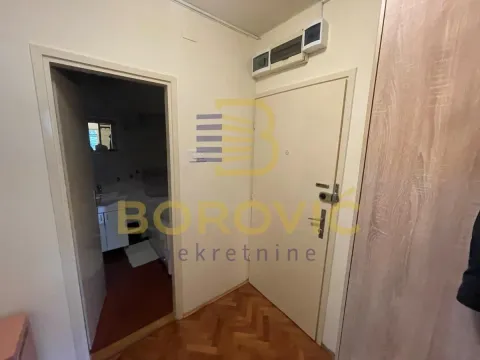 Rent, three bedroom apartment, 41m², Borča 1, Borča Sve Podlokacije - image 4