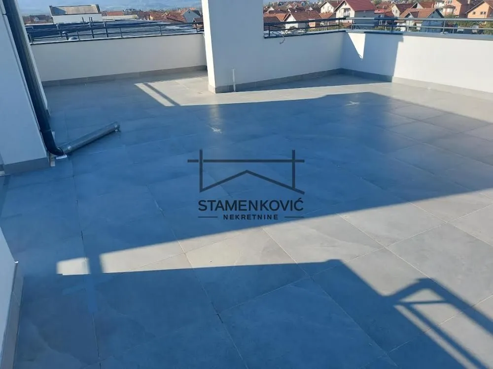 Prodaja, trosoban stan, 86m², Veternička rampa, Novi Sad Sve Podlokacije