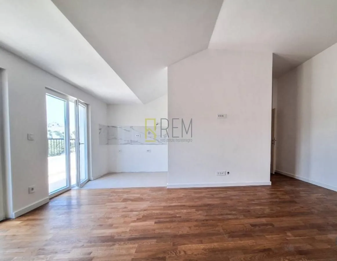 Prodaja, dvosoban stan, 86m², Zagorič, Podgorica