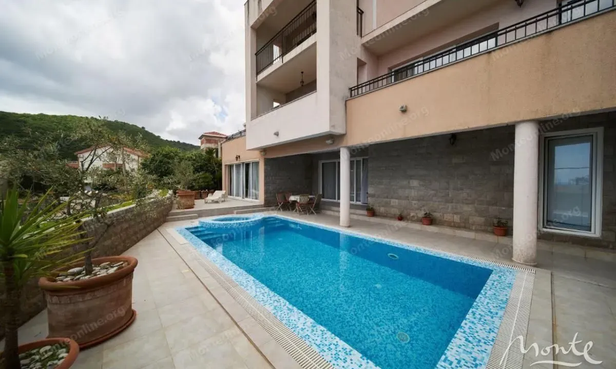 Prodaja, kuća, 495m², Bečići, Budva