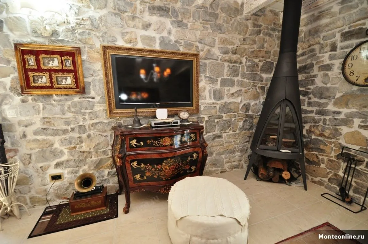 Prodaja, kuća, 105m², Tivat, Crna Gora