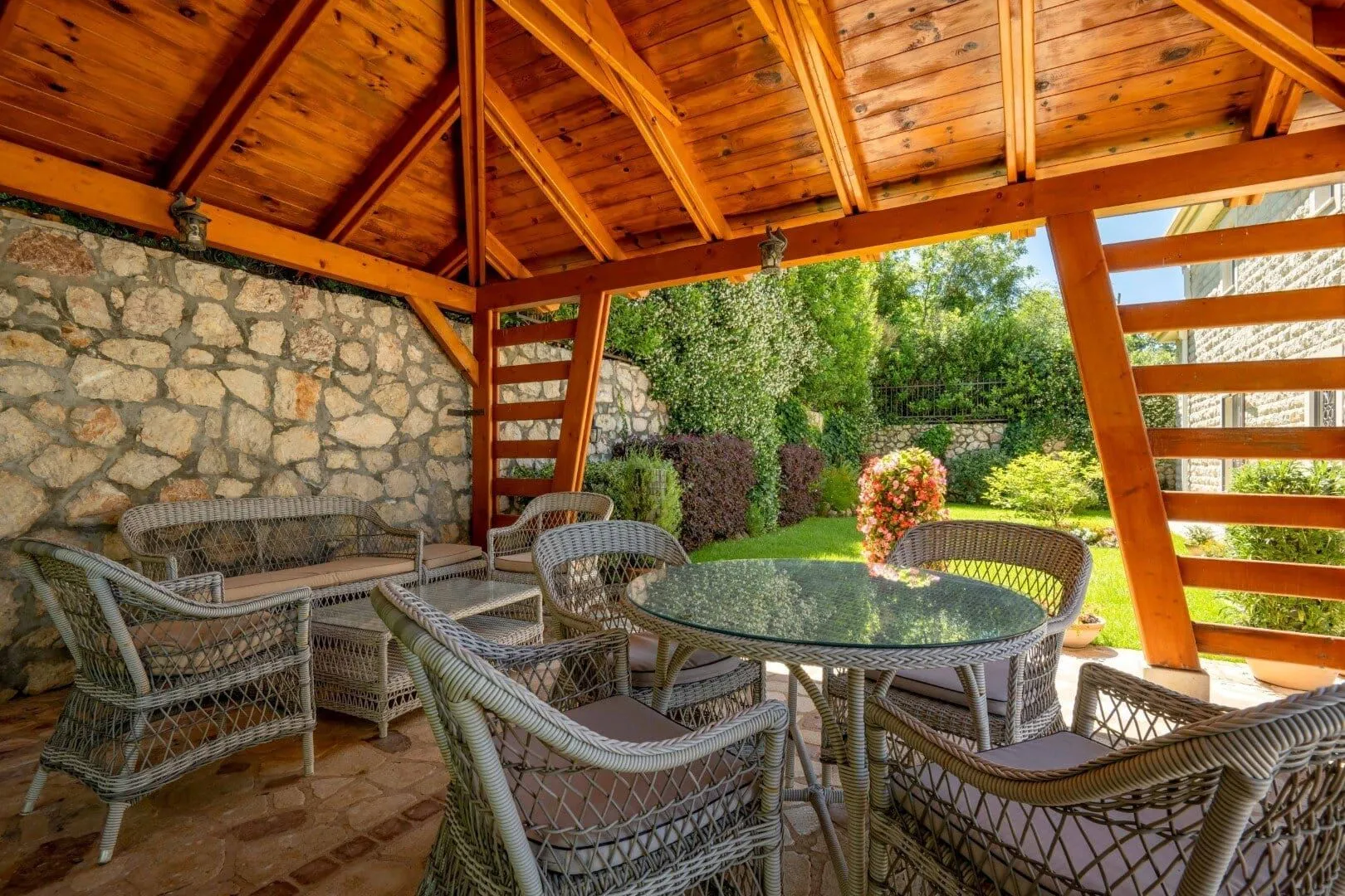 Sale, house, 317m², Reževići, Budva