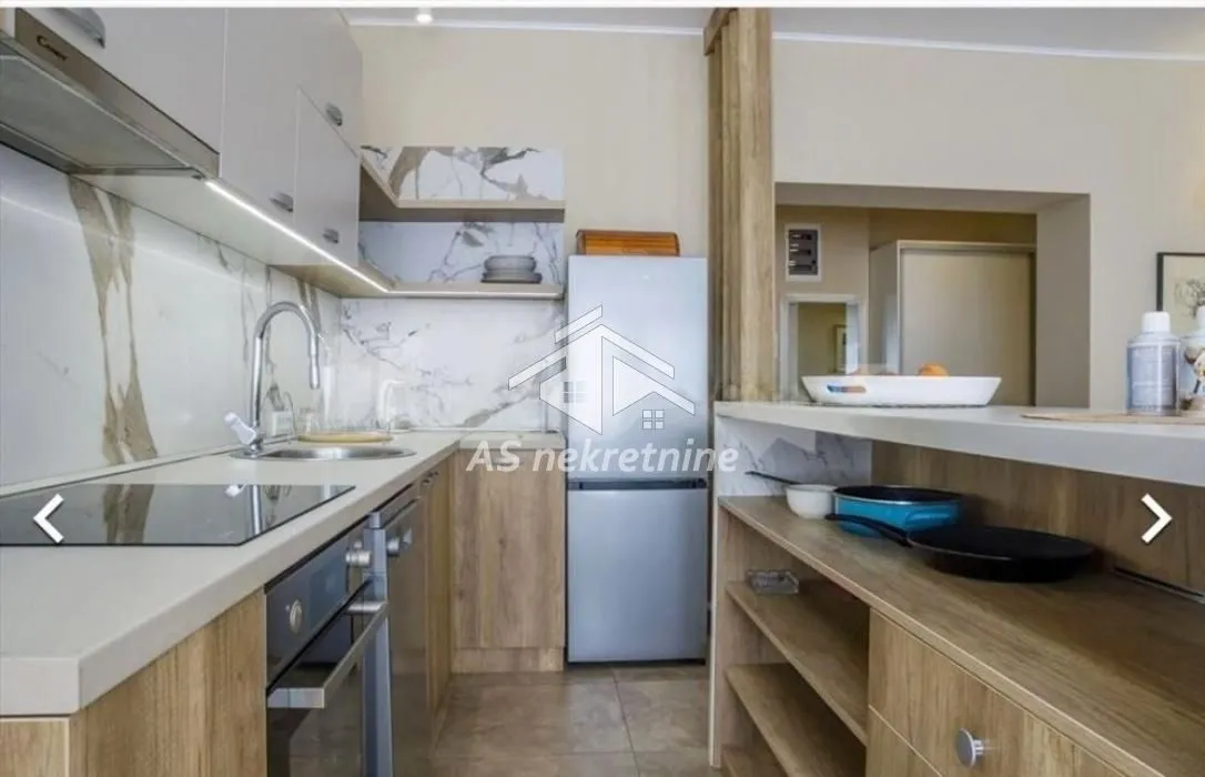 Izdavanje, dvosoban stan, 68m², Kalenić Pijaca, Vračar Sve Podlokacije