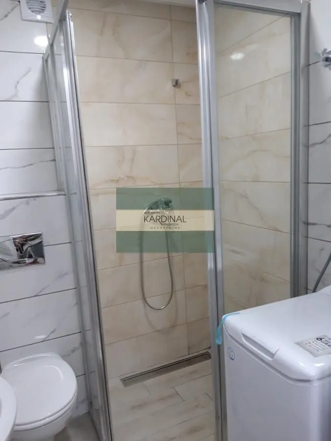 Izdavanje, dvosoban stan, 64m², Erdoglija, Kragujevac