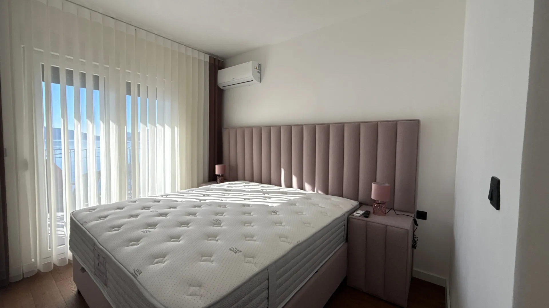 Rent, one bedroom apartment, 55m², Tivat, Crna Gora