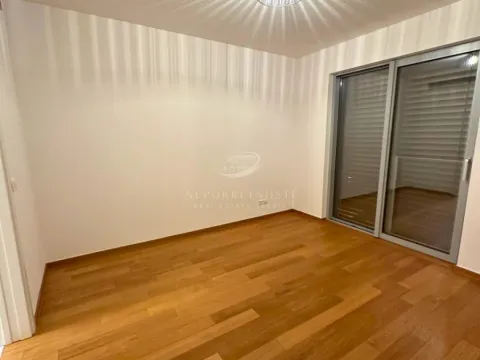 Rent, two bedroom apartment, 64m², Neimar, Vračar Sve Podlokacije - image 3