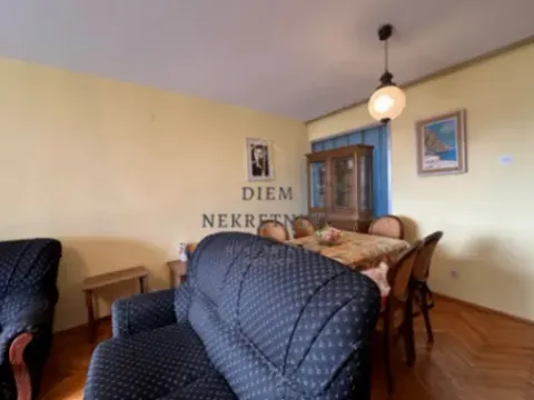 Prodaja, dvosoban stan, 82m², Centar, Bar - image 9