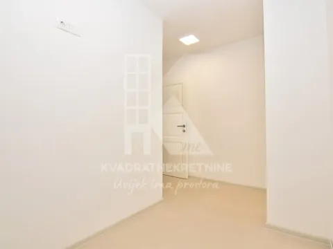 Rent, office space, 80m², Centar, Podgorica - image 7