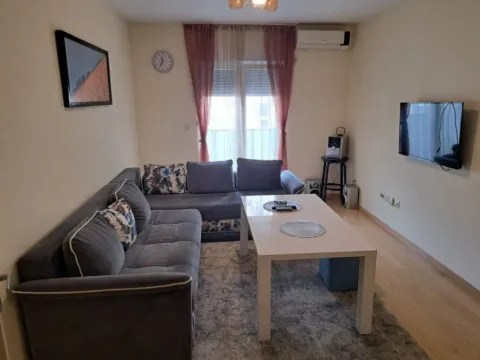 Izdavanje, garsonjera, 34m², City Kvart, Podgorica - image 5