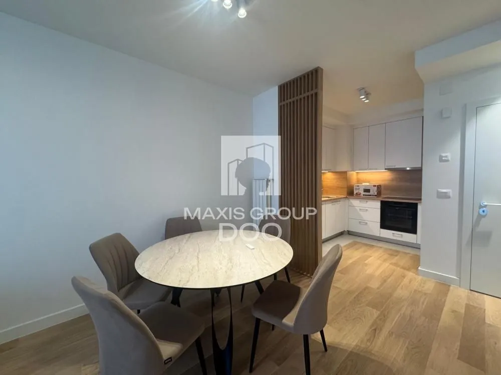 Rent, three bedroom apartment, 81m², Savski Venac, Beograd