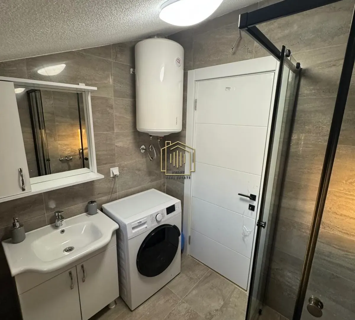 Izdavanje, dvosoban stan, 100m², Donja Gorica, Podgorica