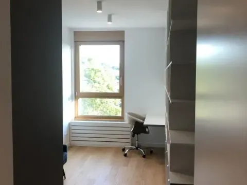 Izdavanje, četvorosoban stan, 118m², Savski Venac, Beograd - image 12