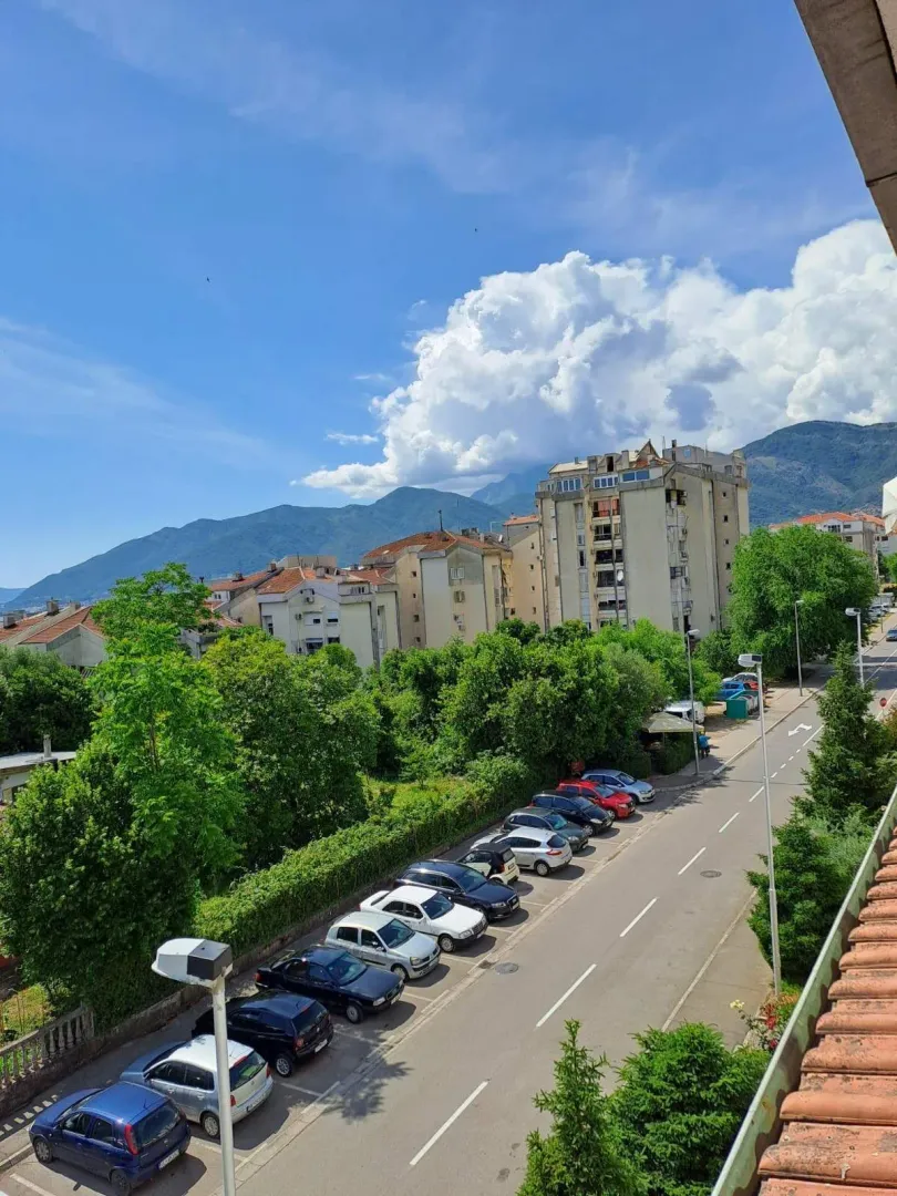 Rent, three bedroom apartment, 100m², Tivat, Crna Gora
