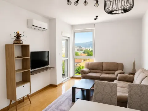 Prodaja, dvosoban stan, 64m², Pobrežje, Podgorica - image 1