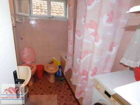 Prodaja, kuća, 200m², Stanovo, Kragujevac - image 17