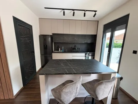 Sale, house, 150m², Donja Gorica, Podgorica - image 10