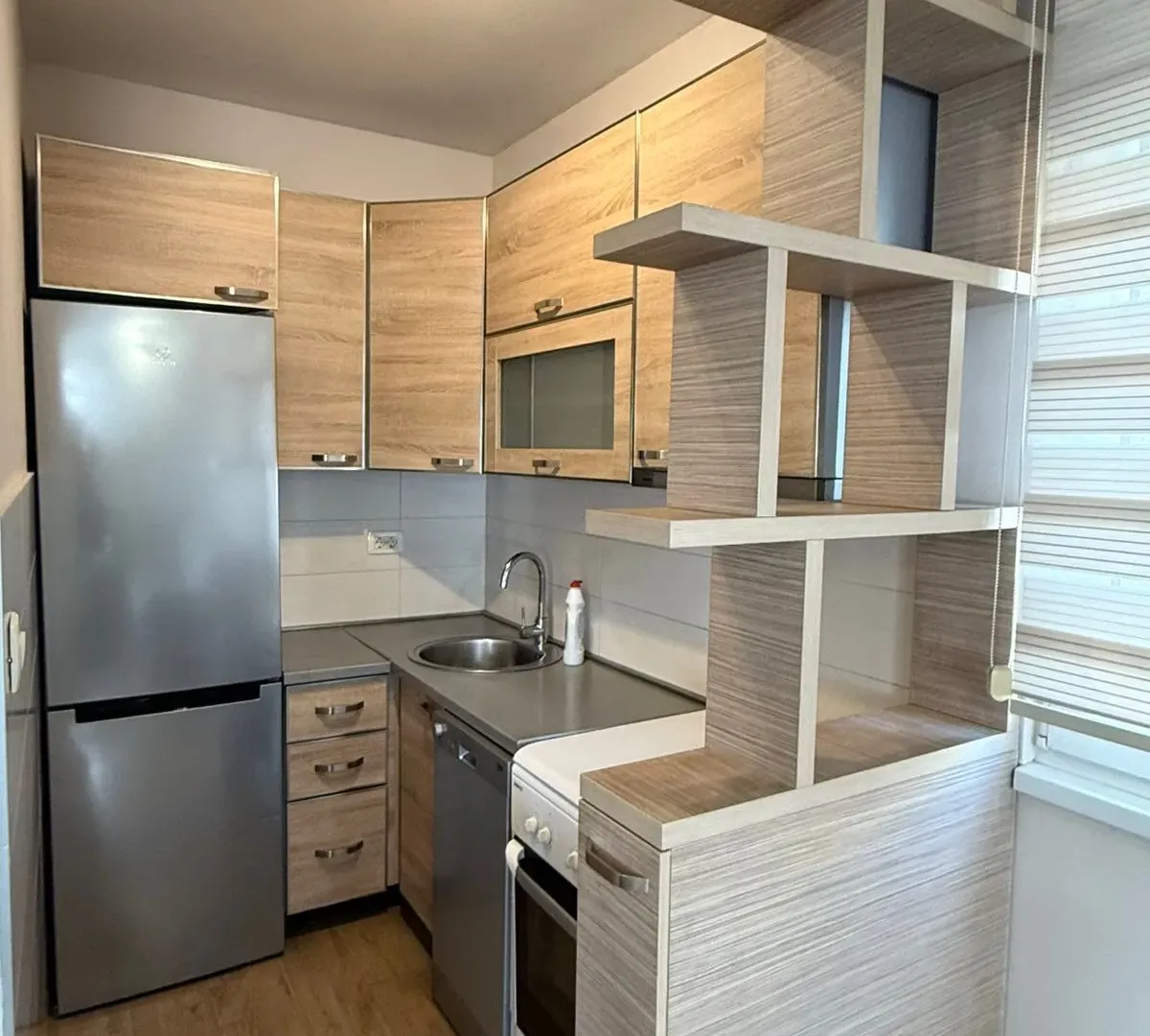 Izdavanje, jednosoban stan, 46m², Nova Dalmatinska, Podgorica