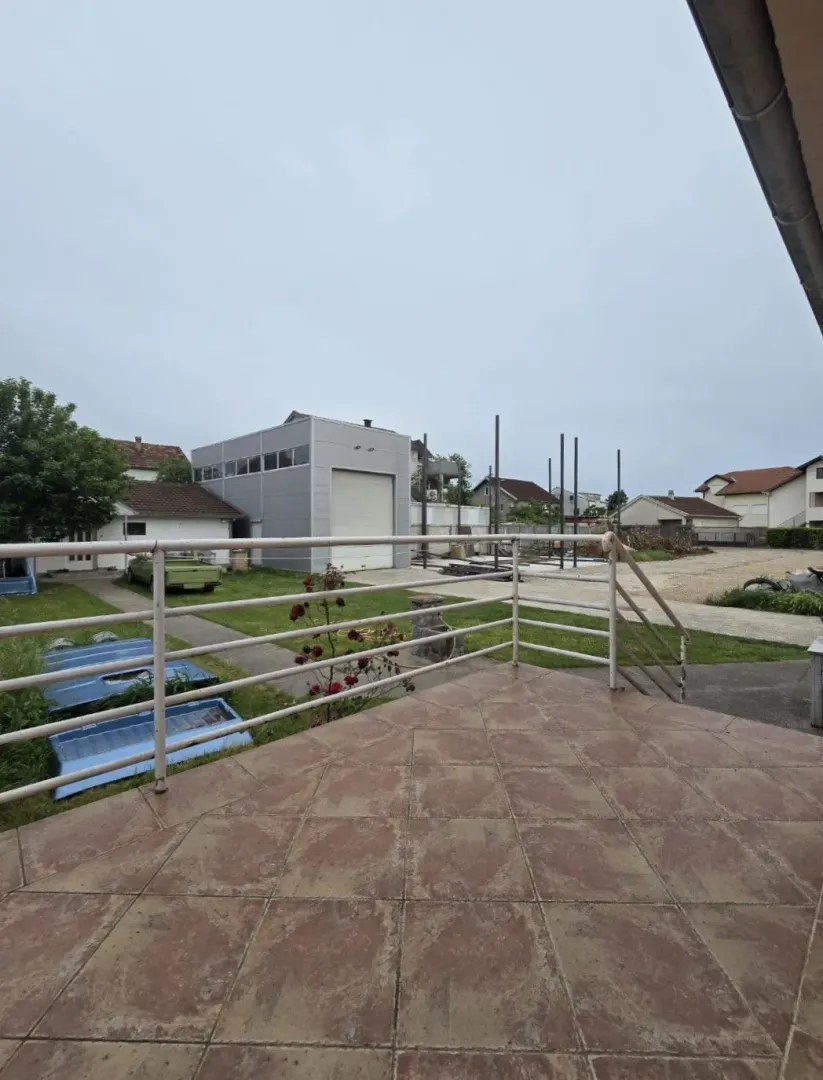 Prodaja, kuća, 289m², Tološi, Podgorica