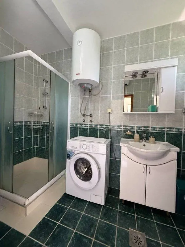 Prodaja, jednosoban stan, 55m², Radovići, Tivat