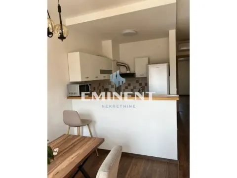 Izdavanje, dvosoban stan, 45m², Gundulićev Venac, Beograd - image 2