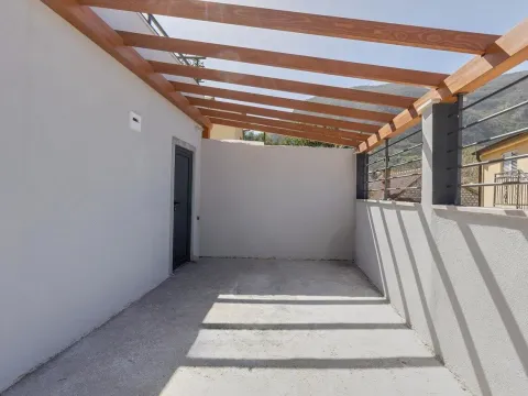 Prodaja, kuća, 160m², Škaljari, Kotor - image 7