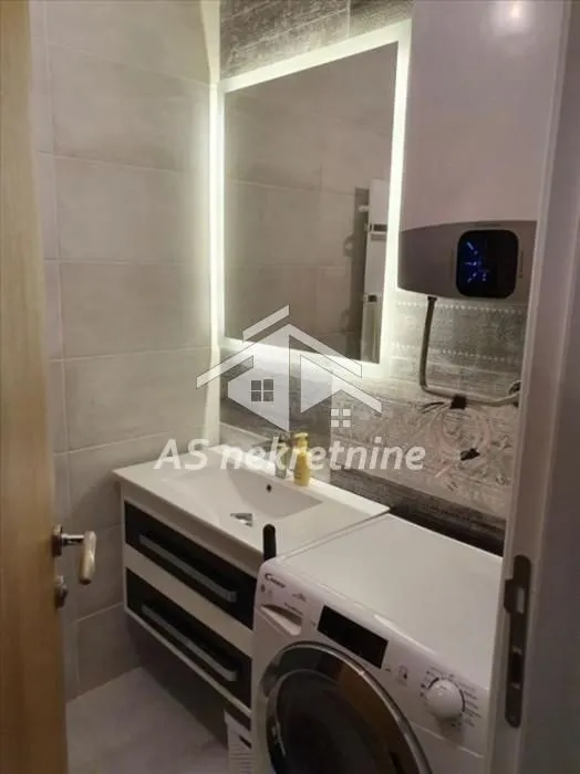 Rent, one bedroom apartment, 37m², Čubura, Beograd