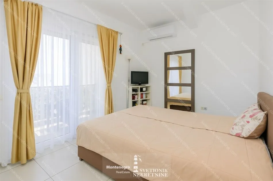 Prodaja, jednosoban stan, 56m², Topla, Herceg Novi