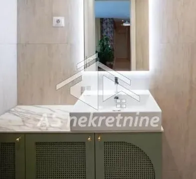 Izdavanje, trosoban stan, 100m², Vračar Sve Podlokacije, Beograd - image 28