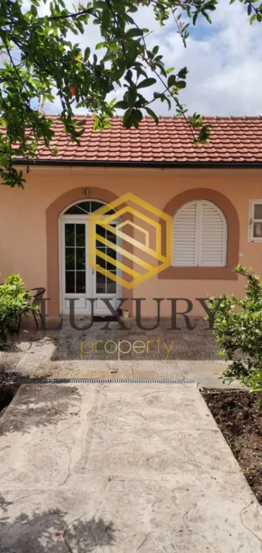 Izdavanje, jednosoban stan, 45m², Podgorica, Crna Gora