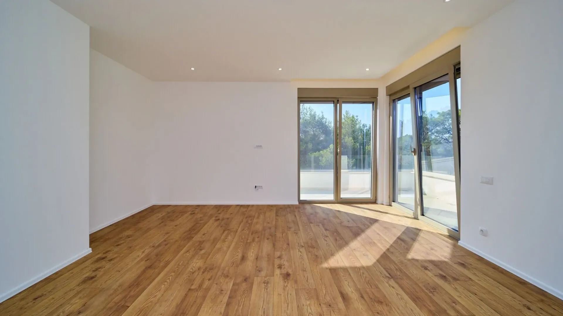 Prodaja, dvosoban stan, 111m², Mrčevac, Tivat