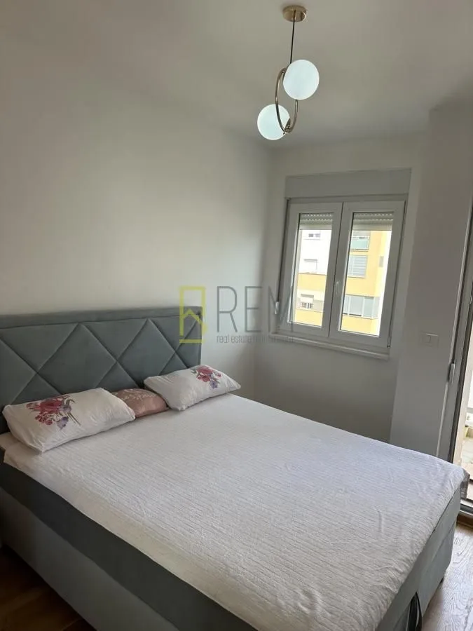 Izdavanje, jednosoban stan, 43m², City Kej, Podgorica