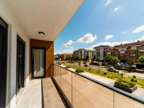 Izdavanje, dvosoban stan, 72m², Stari Aerodrom, Podgorica - image 14