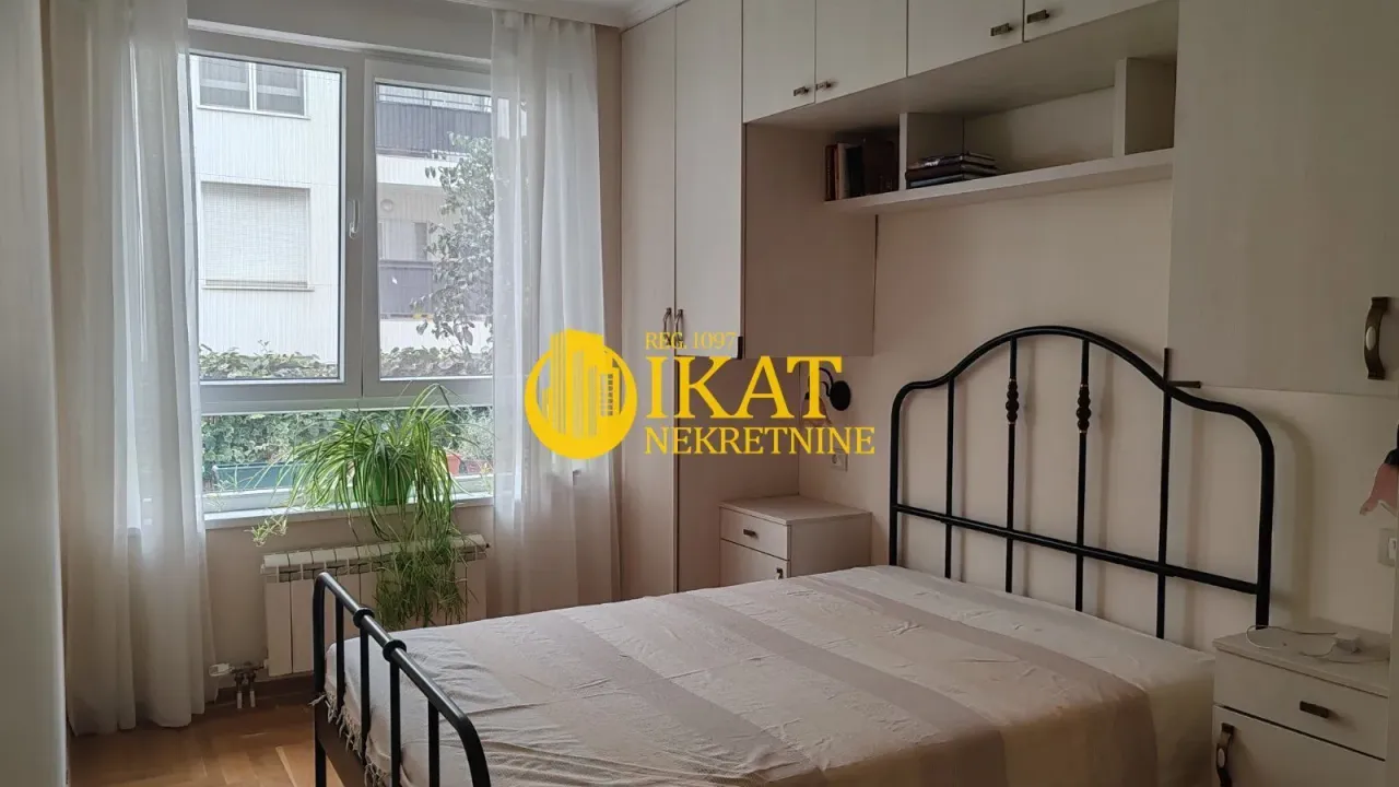 Izdavanje, dvosoban stan, 48m², Višnjička Banja, Palilula Sve Podlokacije