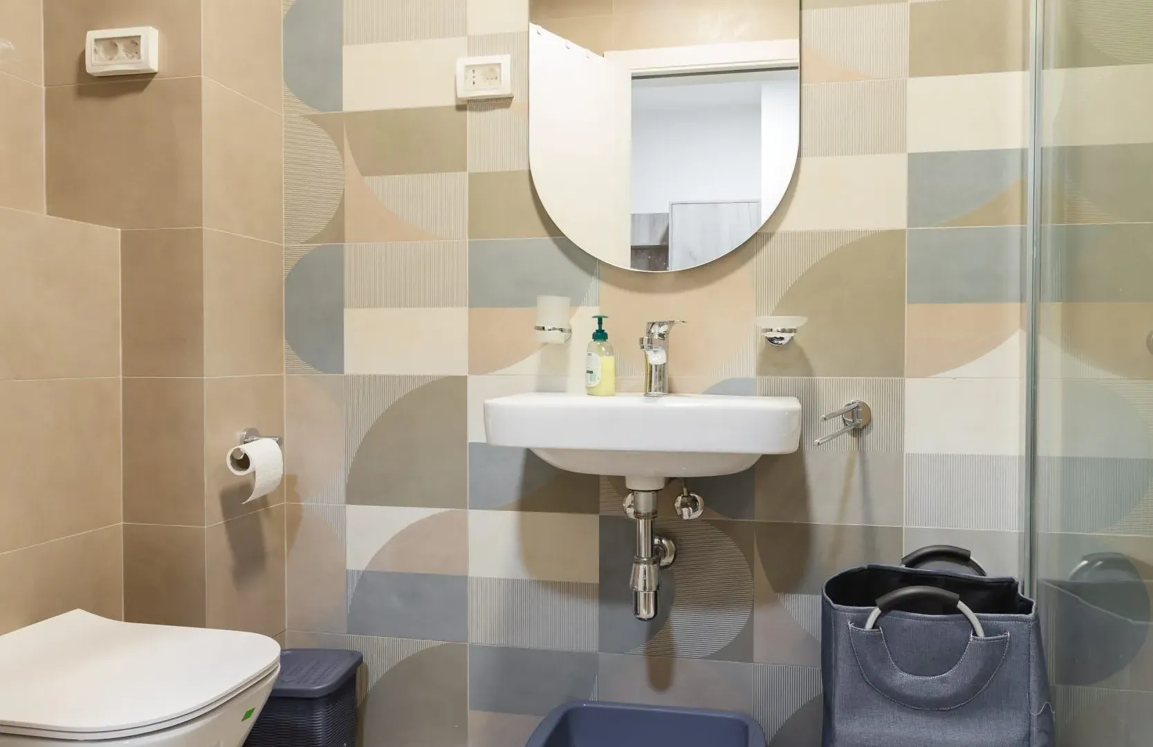 Izdavanje, jednosoban stan, 48m², Pobrežje, Podgorica