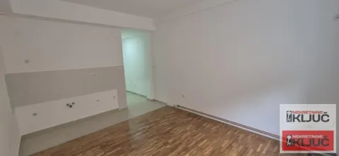 Prodaja, garsonjera, 28m², Lipov gaj, Novi Sad Sve Podlokacije - image 3