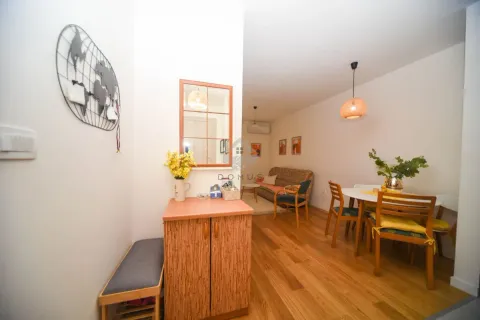 Izdavanje, jednosoban stan, 43m², Central Point, Podgorica - image 6