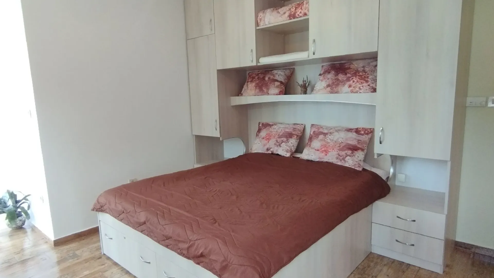 Prodaja, dvosoban stan, 64m², Njivice, Herceg Novi
