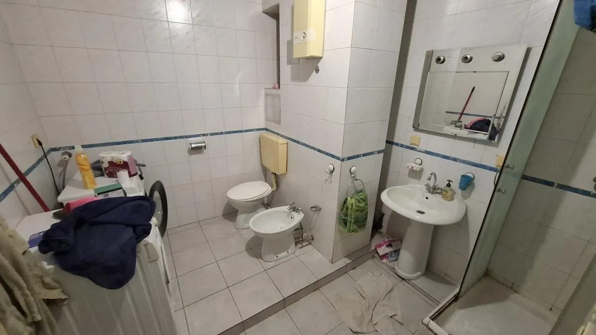Izdavanje, dvosoban stan, 66m², Centar, Novi Sad