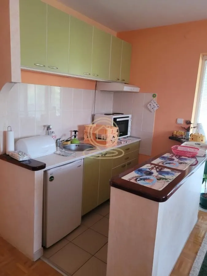 Prodaja, dvosoban stan, 46m², Centar, Vrnjačka Banja