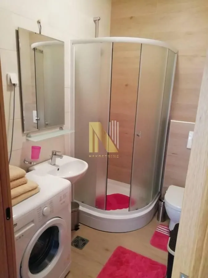Izdavanje, jednosoban stan, 34m², Salajka, Novi Sad Sve Podlokacije