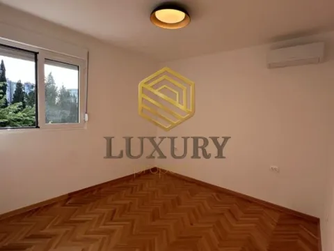 Izdavanje, dvosoban stan, 67m², Gintaš, Podgorica - image 9